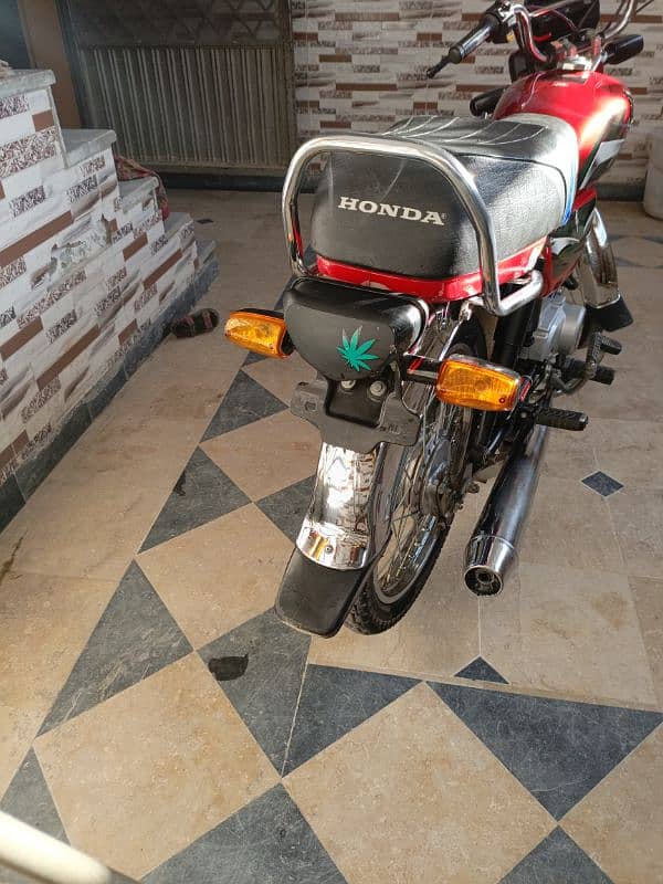 I am selling for bike honda CD 70 Bike register haan 6