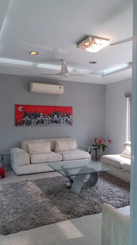 01 Kanal Slightly Used Well Maintained Like Brand New Bungalow For Sale In DHA Phase-4 Near To Park 26