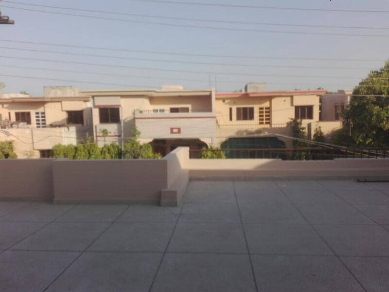 Askari-9, Lahore Cantt. 10- Marla 03 Baedroom Corner House Available For Sale 0