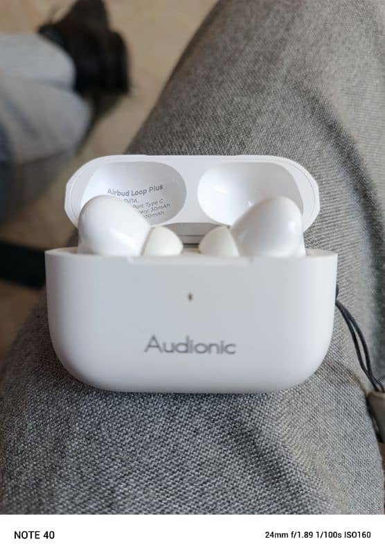 Audionic loop plus airpods 1