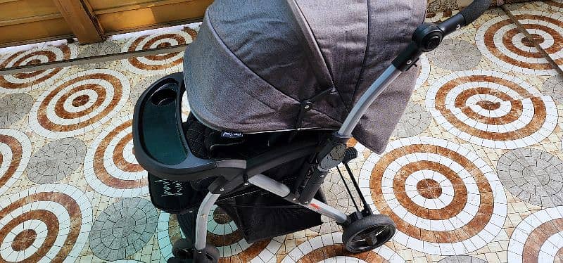 "MomSquad" Pram for babies 3