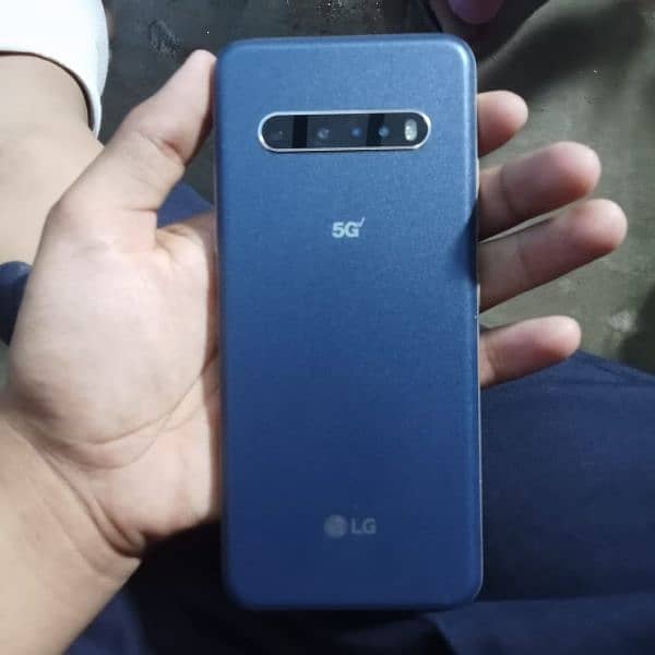 LG V 60 3