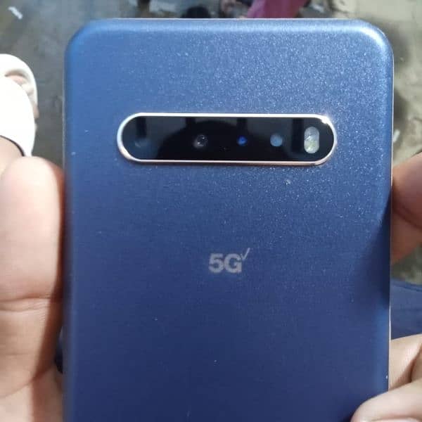 LG V 60 6