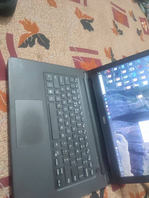 Dell laptop 0