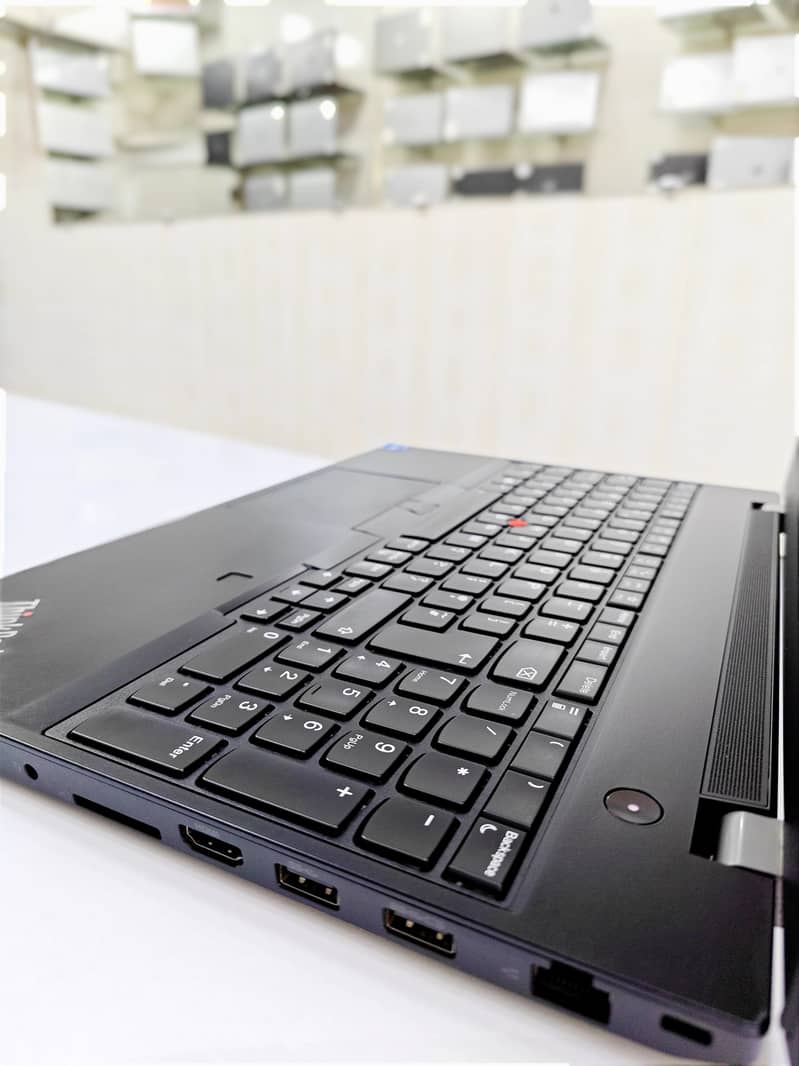 Lenovo ThinkPad P15v Workstation 11th Gen i7H at ABID COMPUTERS MULTAN 4