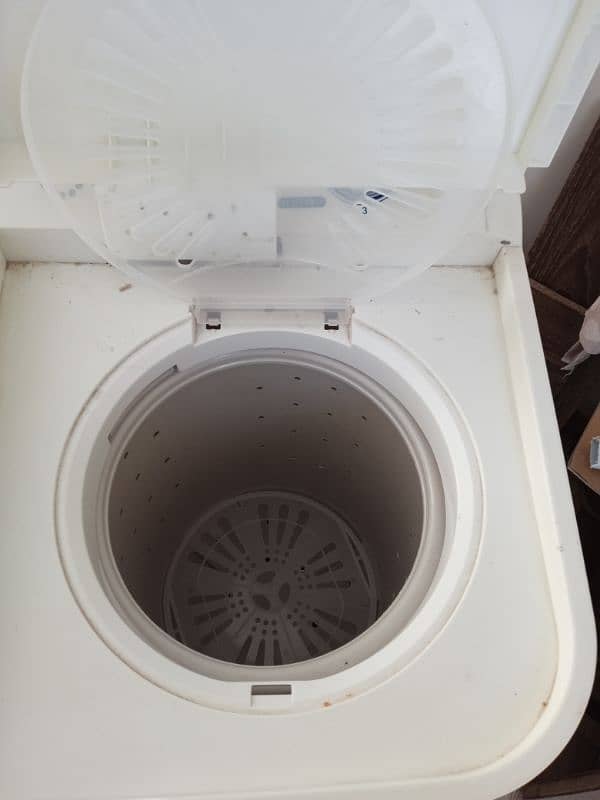 Washing Machine with Dryer 2