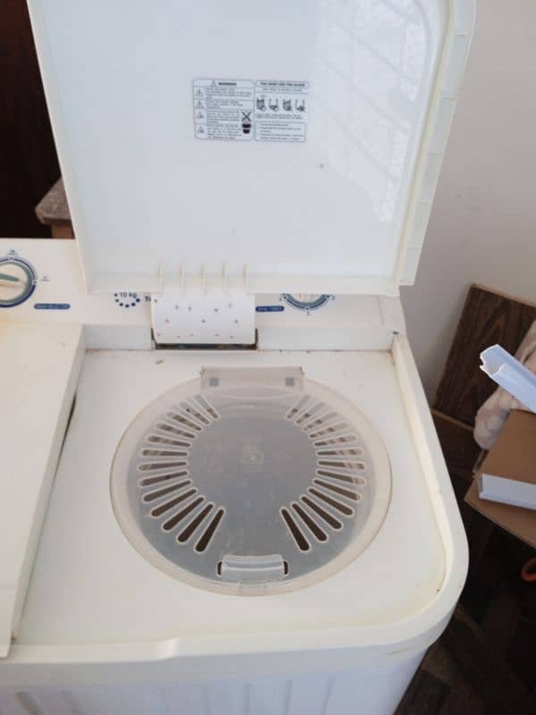 Washing Machine with Dryer 4