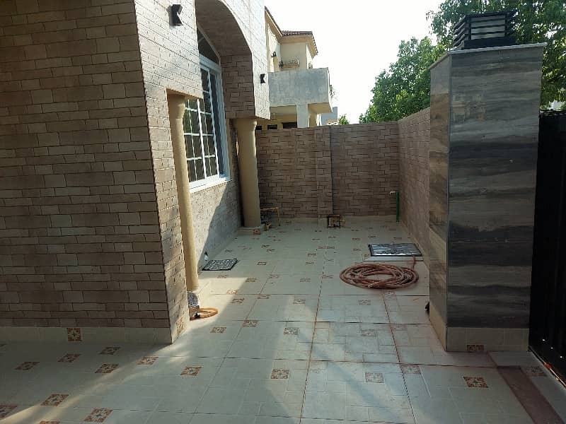 Bahria Enclave Sector C1 10 Marla Designer House With Basement 10kv Solar Installed 2