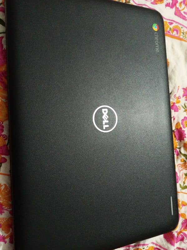 chroom book brand Dell and ram rom 2/16 1 month use argent sale 1