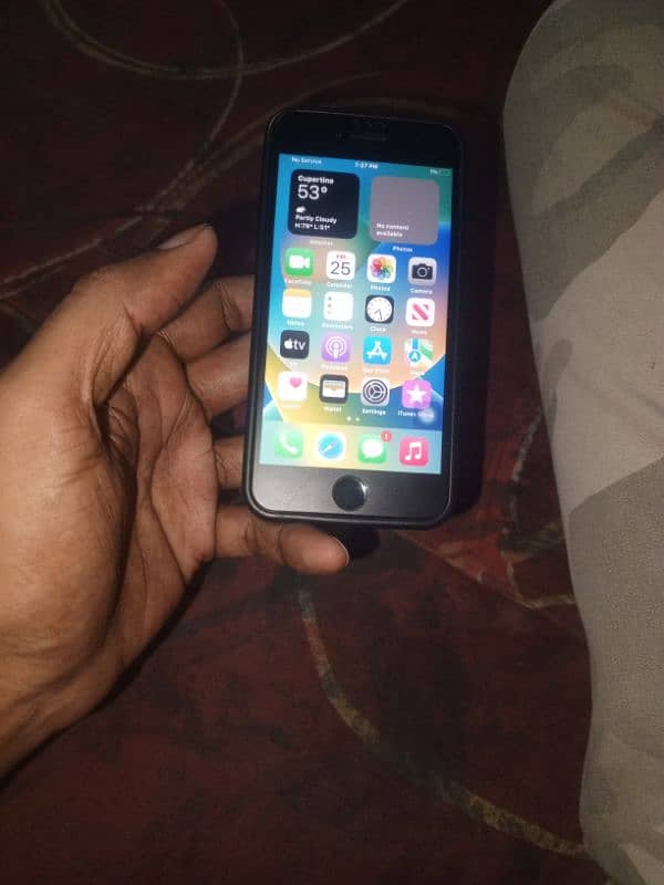 iphone 8 non PTA 64gb 3