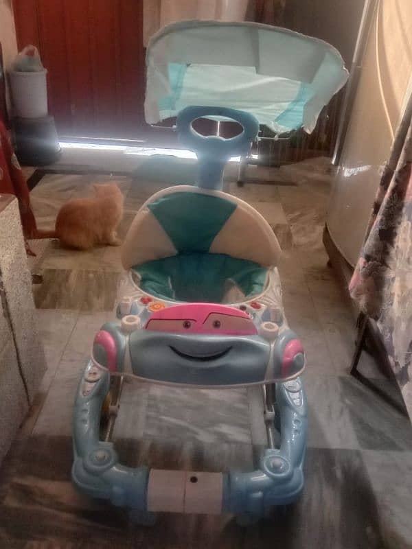 BABY PRAM IS AVAILABLE FOR SALE IN CHEEP PRICE 3