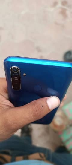 Realme 5 6/64  5000mah