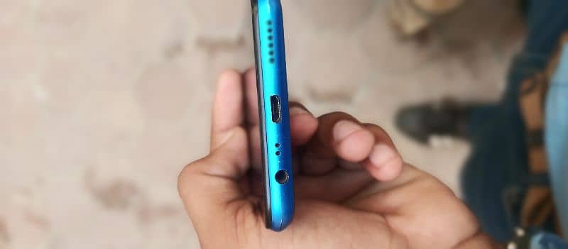 Realme 5 6/64  5000mah 1