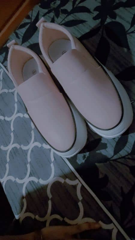 Casual Chic: Pink Platform Slip-On Sneakers 3