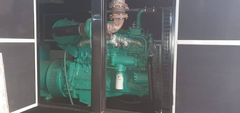 300kva 240kw Cummins NTA855 DG SET. 7