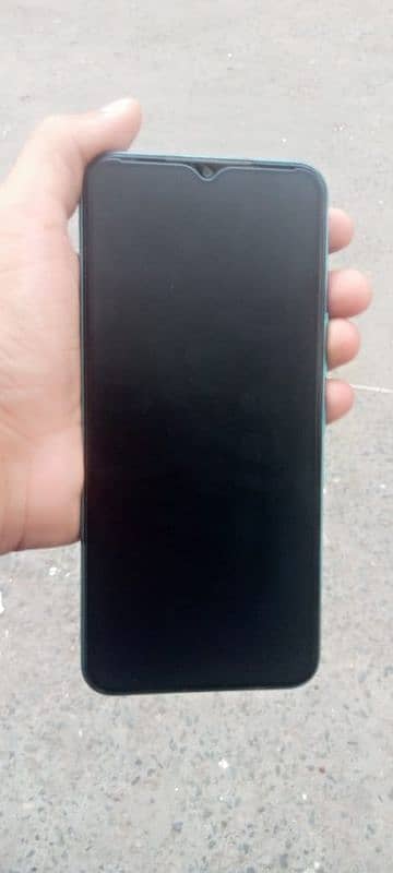 Tecno Spark 8C ( 3 + 64 GB ) 2