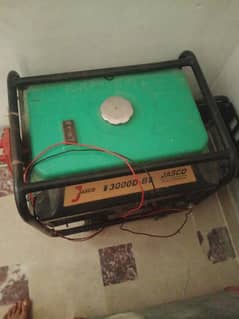 bht ACHA hai generator koi fault NAI hai gass petrol dono par chalta h