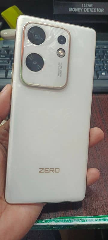 infinix zer30 4