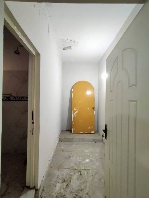 Property For rent In Gulberg 2 Lahore Is Available Under Rs. 100000 3