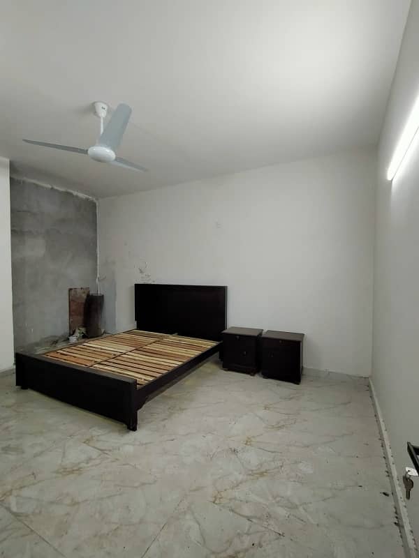 Property For rent In Gulberg 2 Lahore Is Available Under Rs. 100000 6