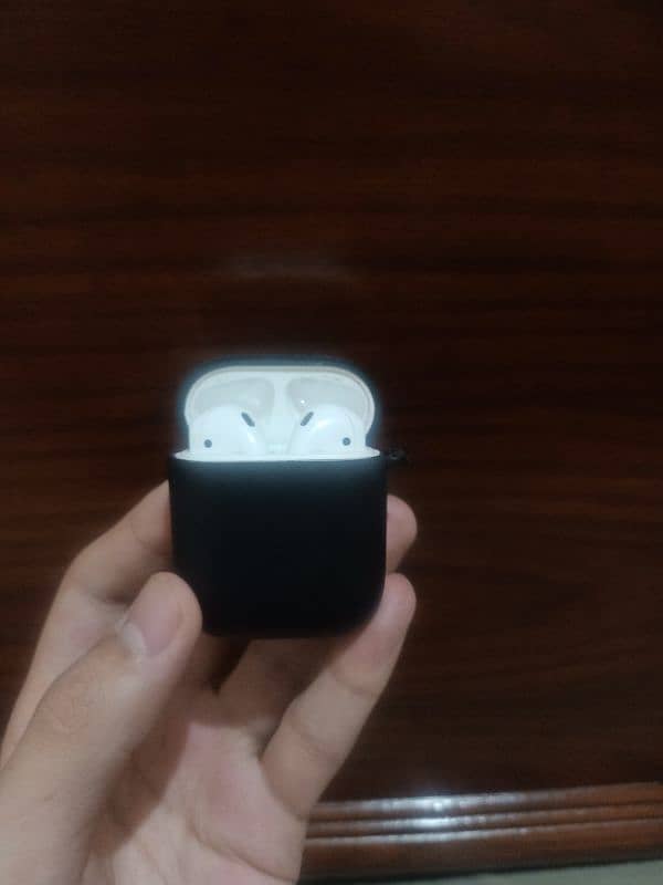 Apple airpods 4