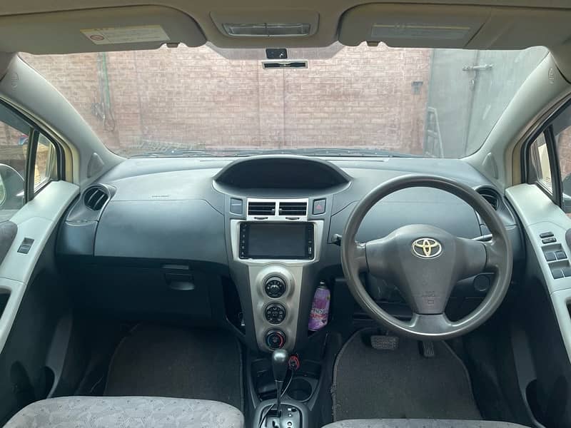 Toyota Vitz 2010 10