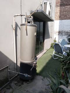 Gas Geyser 35 Gallon Working Condition for sale 0