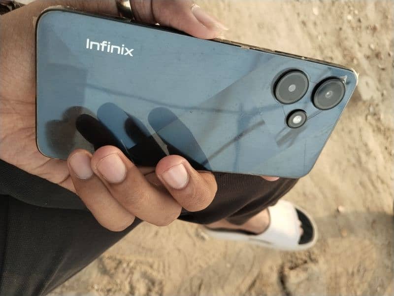 Infinix hot30i 1