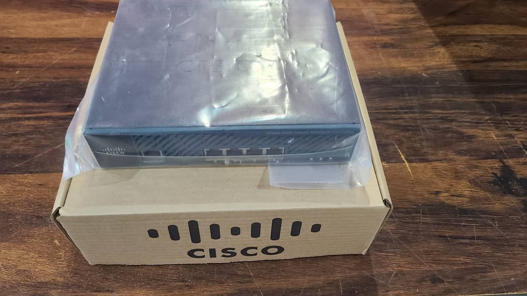 Cisco 2504 AIR-CT2504-5-K9 5 Access Points Wireless Controller (Box) 14