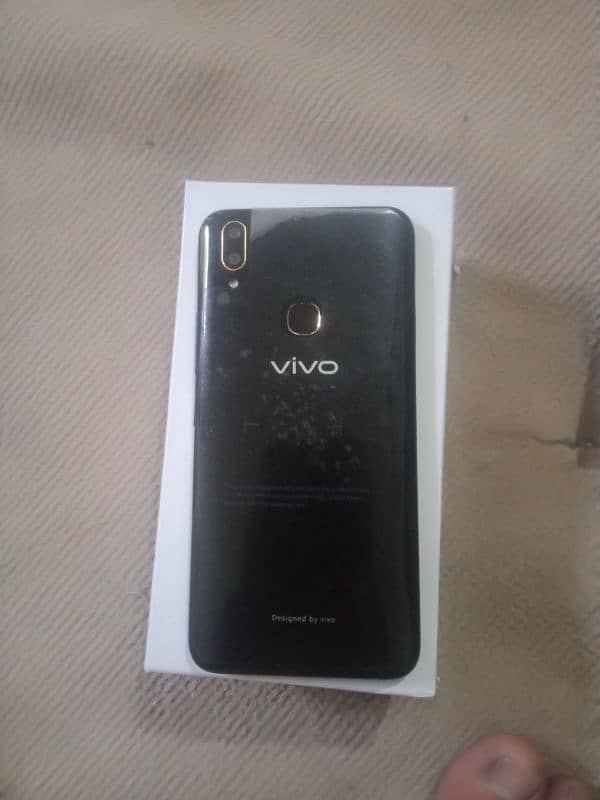 Vivo mobile good condition with open box 1