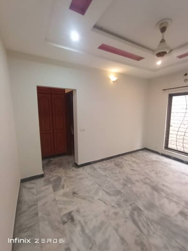 10 Marla Upper Portion Available For Rent Good Location And Resonable Price . 7