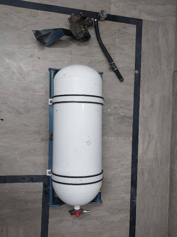 Genuine CNG cylinder with complete kit 0