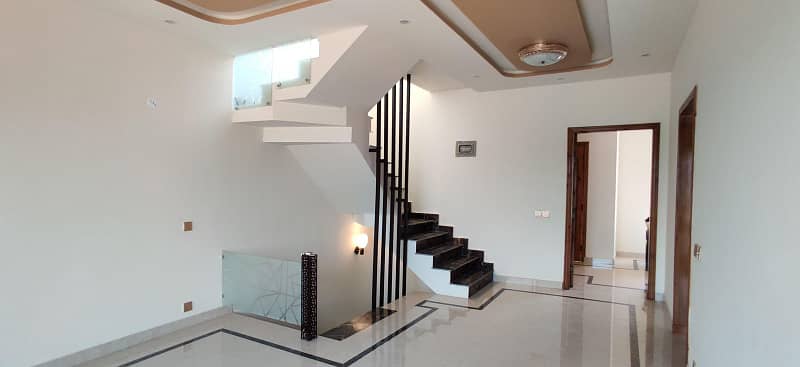 Luxury House For Sale 8