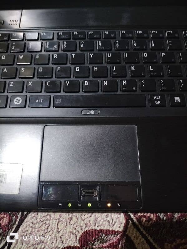 Toshiba Laptop fingar print wala ha Lush Condition ha 1