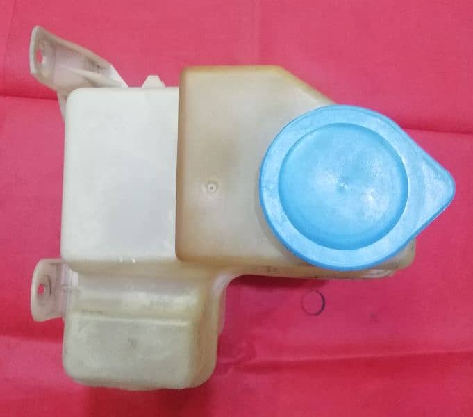 NISSAN SUNNY 1995-1999 WIPER WASHER BOTTLE 1