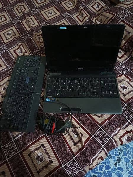 Laptop core i3 2/340GB 5