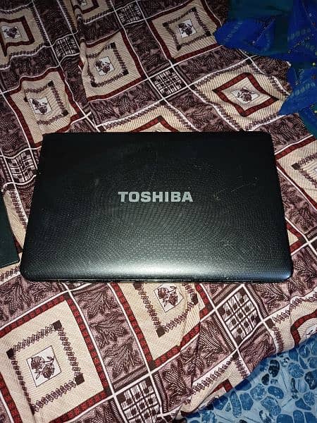 Laptop core i3 2/340GB 9