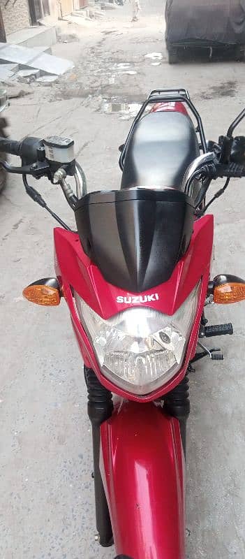 Suzuki GR 150 11/2021 2