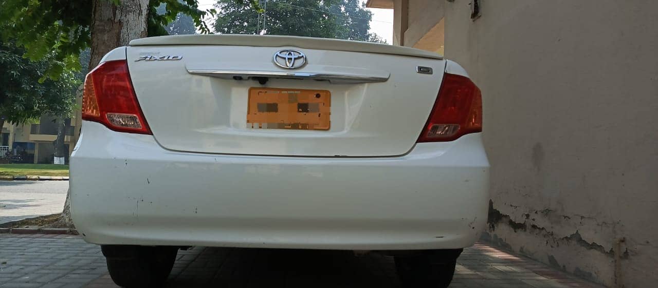 Toyota Corolla Axio Model 2006 / 2012 1