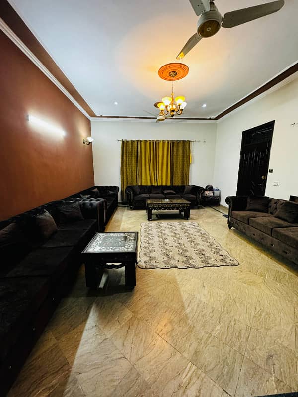 Beautiful 6 Bed 10 Marla House For Sale Ali Park Near Bhatta Chowk, Airport, Dha ( Street 30 Feet ) 3