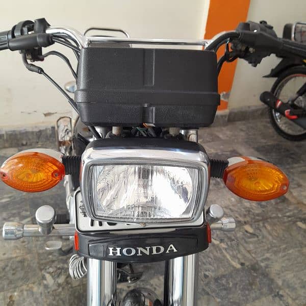 honda 125 special editation 6