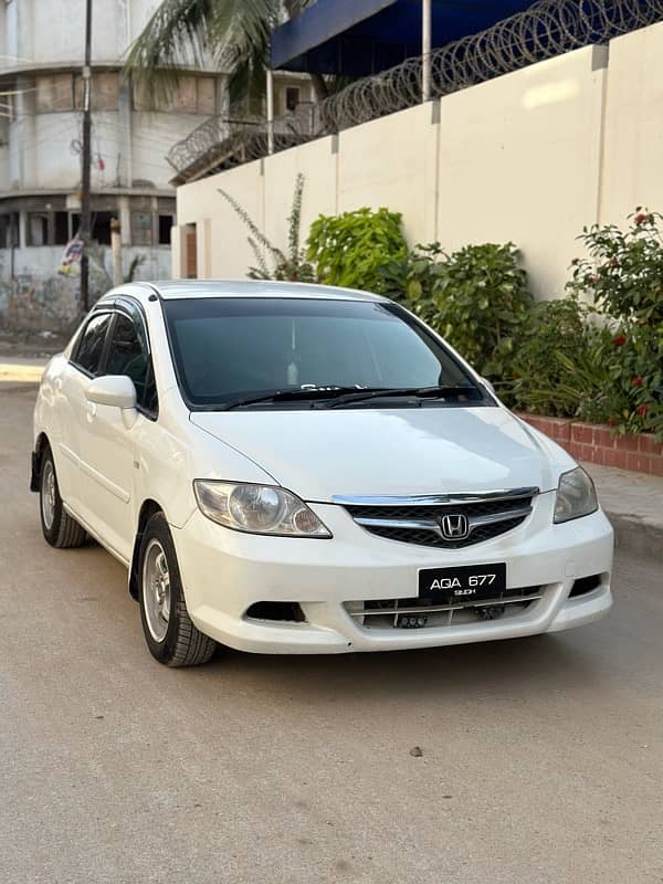 Honda City IDSI manual model 2007 reg 2008 good condition 1