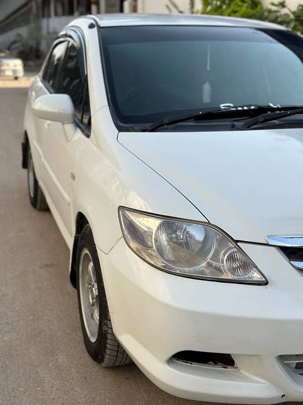 Honda City IDSI manual model 2007 reg 2008 good condition 4