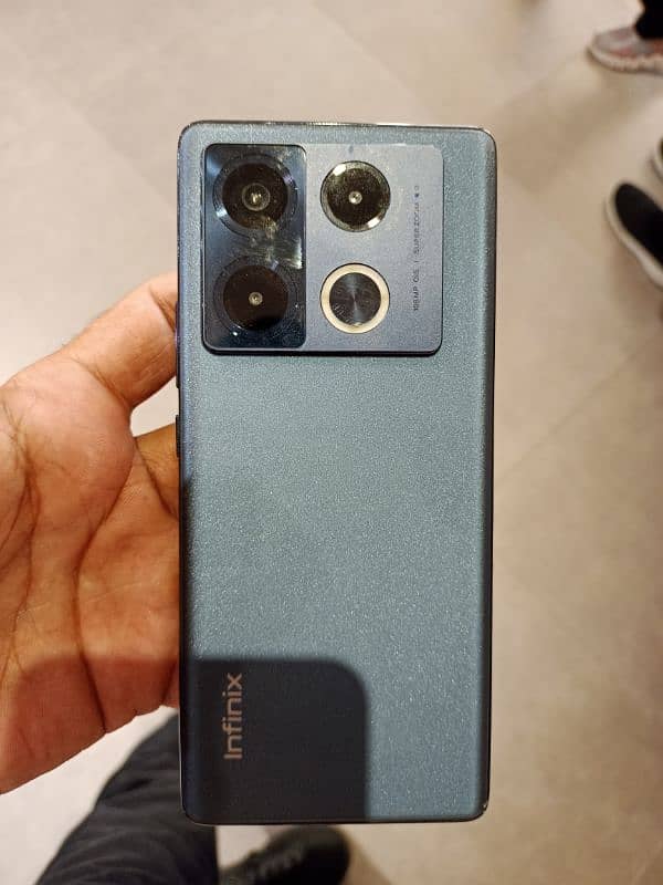 Infinix note 40 pro 8