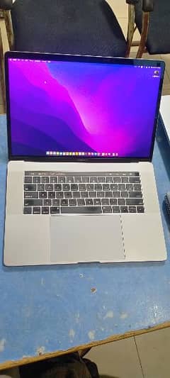 Mega Hot Offer Apple MacBook Pro 2018 15"