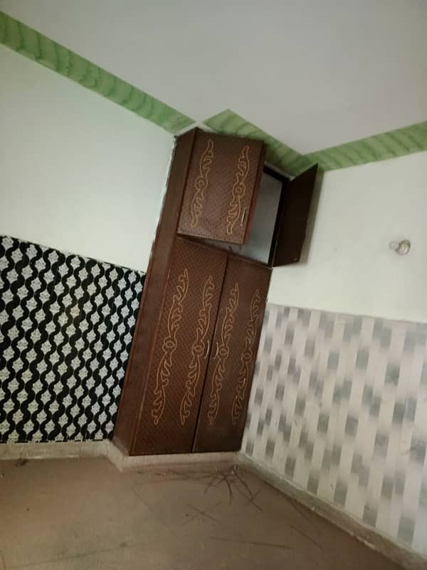 Lower Portion For Rent 5 Marla Iqbal Town 0