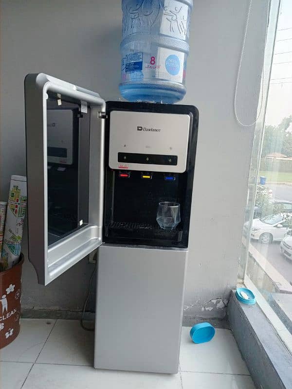 Dawlance Dispenser In New condition 1