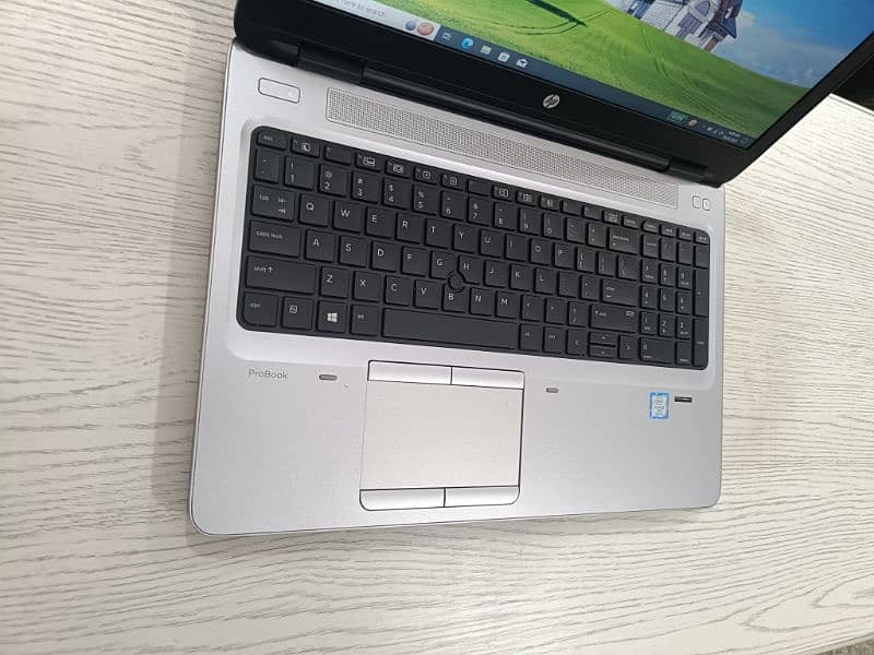 Hp probook 650 g2 core i5 7th gen i5-7440hq quadcore 15.6 inch Numpad 4