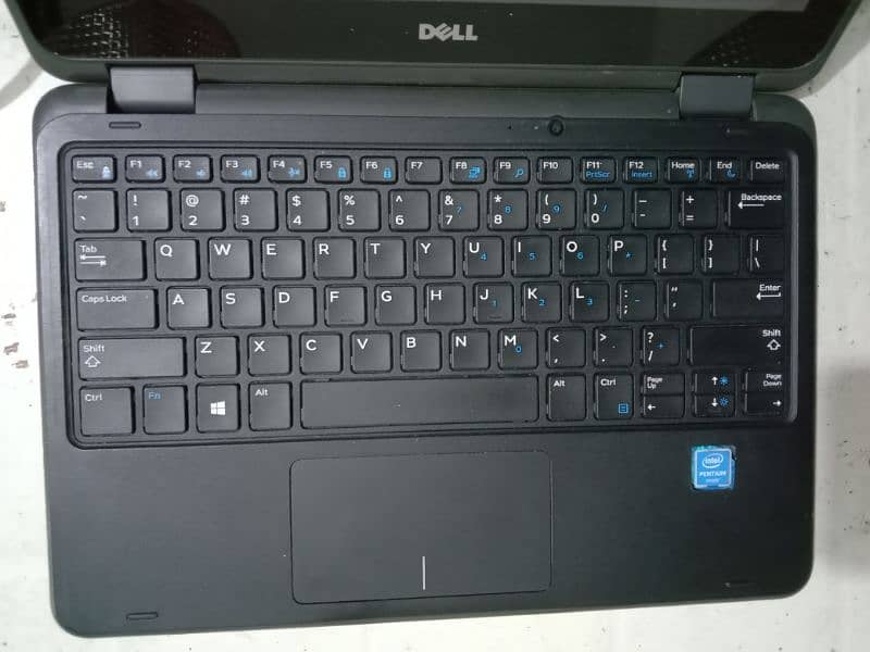 Dell Latitude 3189 2