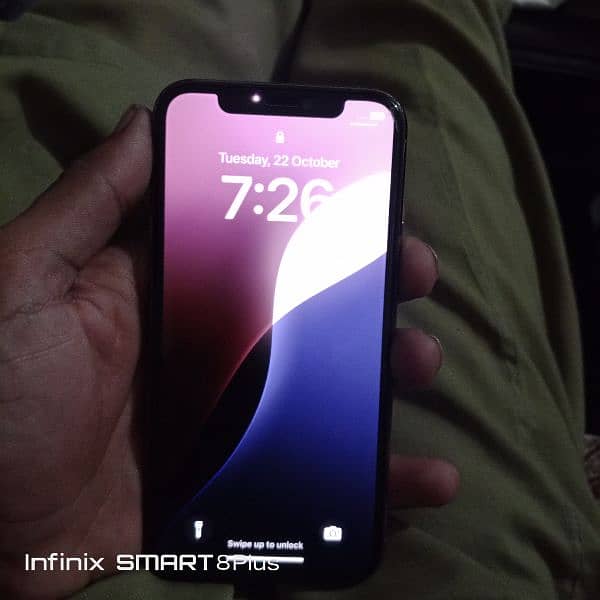 iphone 11 pro & Infinix smart 8 plus 13